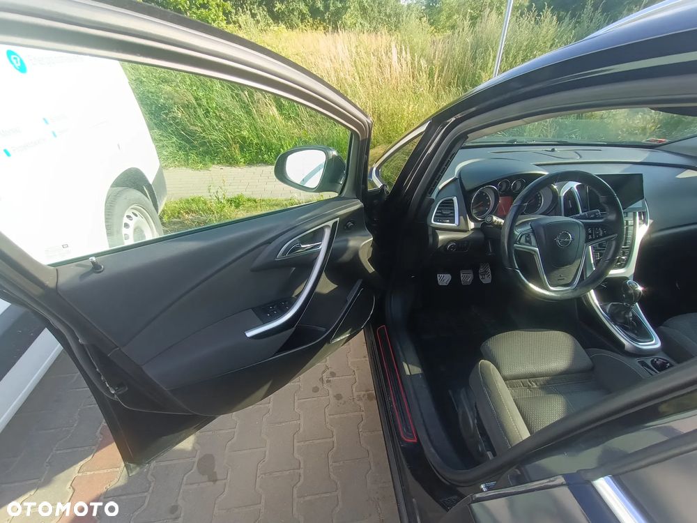 Opel Astra 1.4 T Cosmo - 9