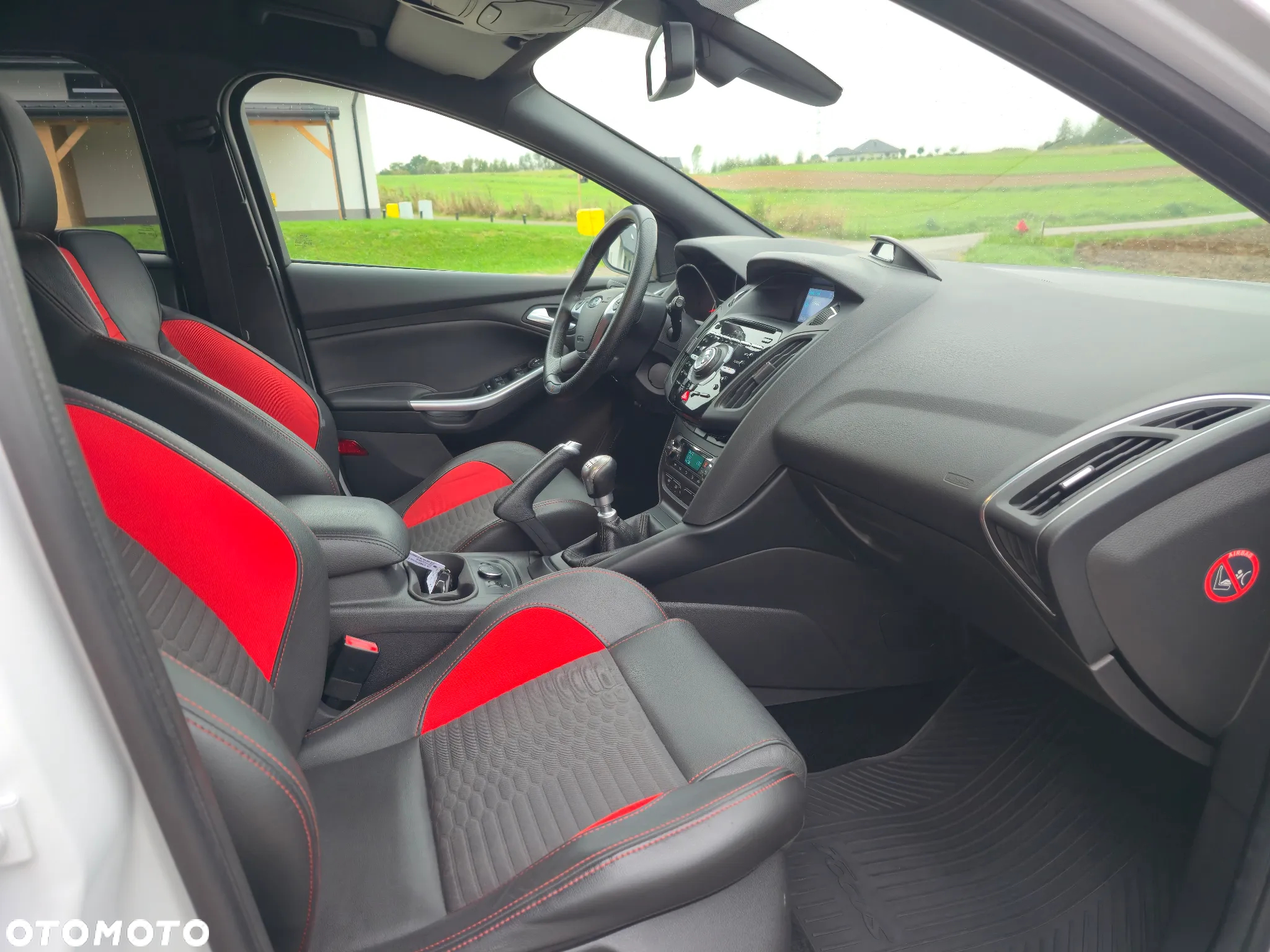 Ford Focus Turnier 2.0 EcoBoost ST mit Leder-Sport-Paket - 11