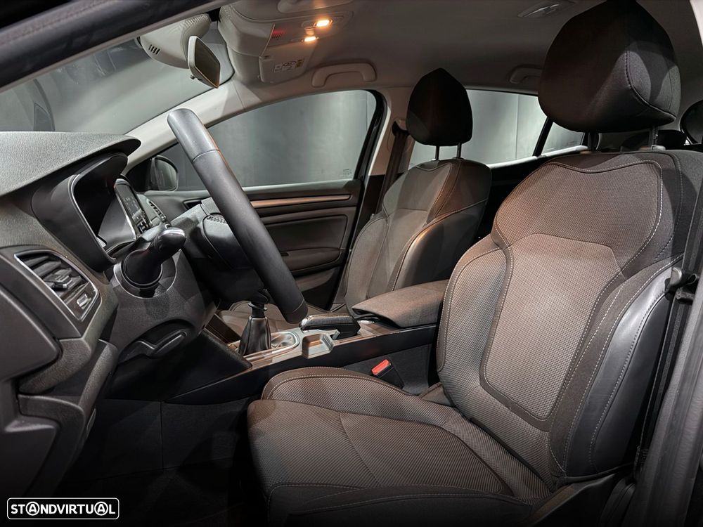 Renault Mégane 1.5 Blue dCi Intens - 15