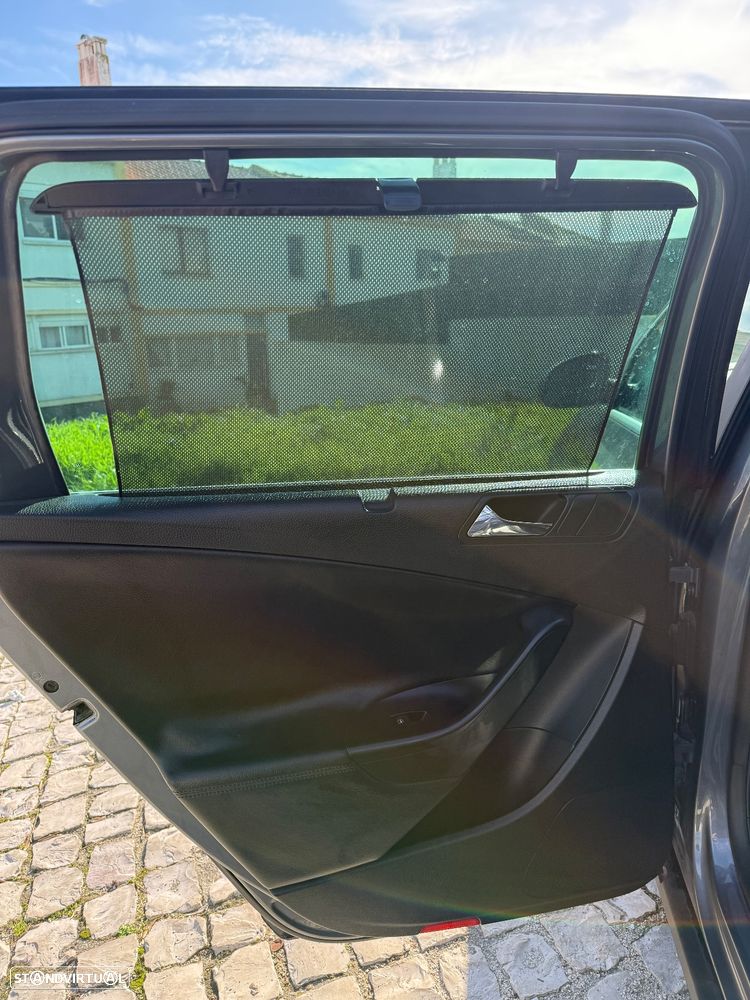 VW Passat Variant - 14