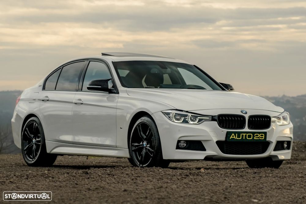 BMW 330 e iPerformance Pack M - 1