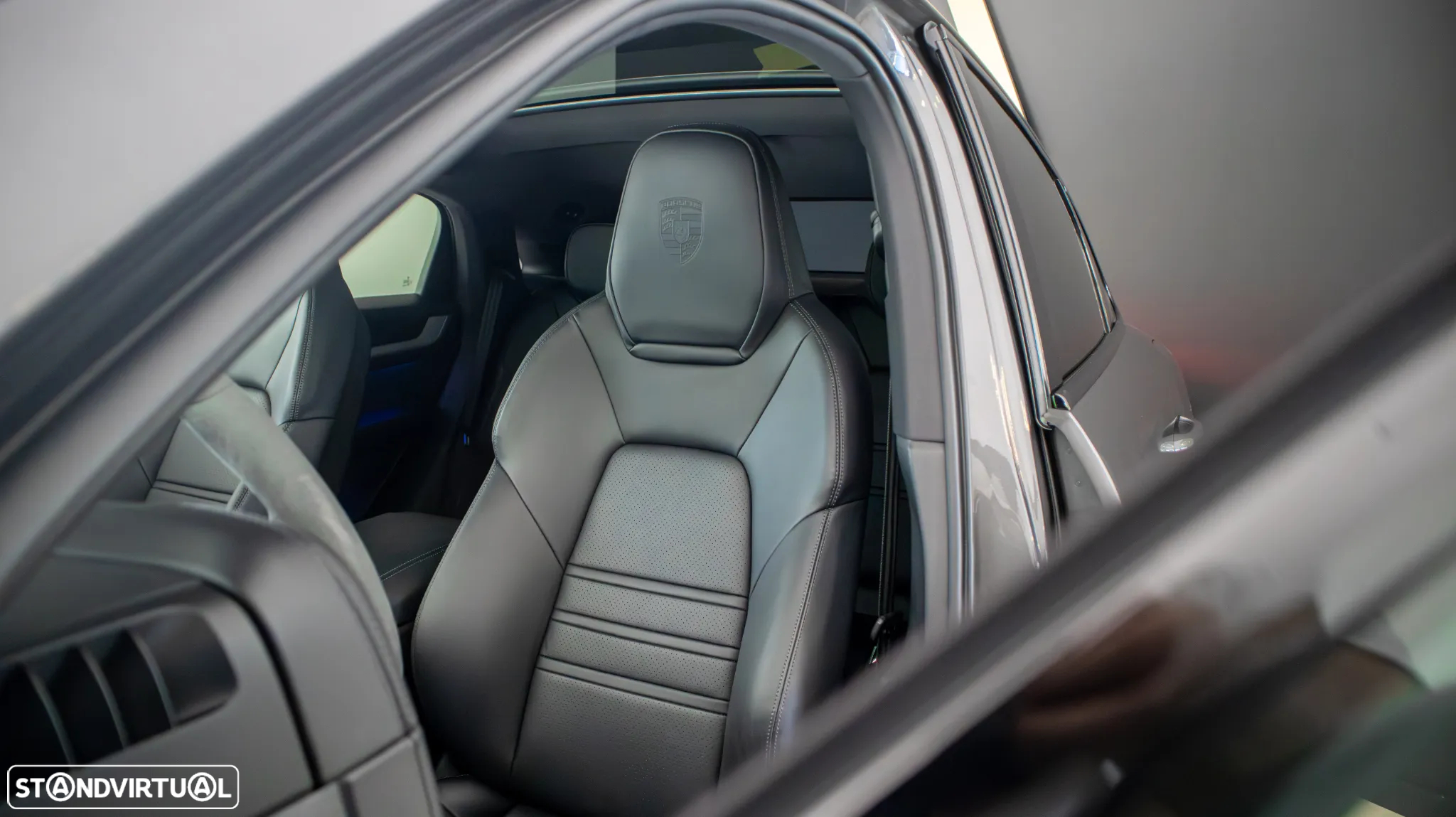 Porsche Cayenne Coupé E-Hybrid - 9