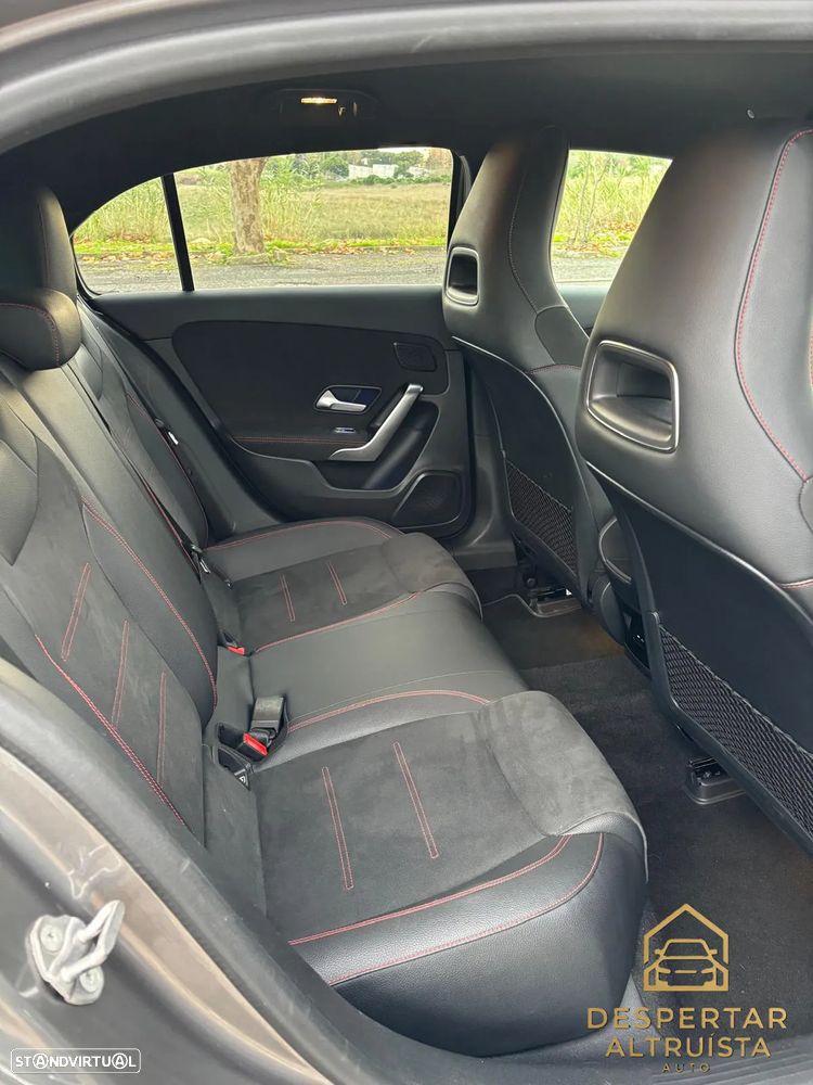 Mercedes-Benz A 250 e 8G-DCT AMG Line - 15