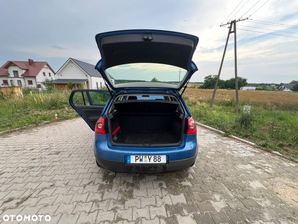 Volkswagen Golf - 2