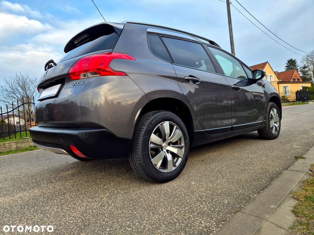 Peugeot 2008 PureTech 82 Style - 14