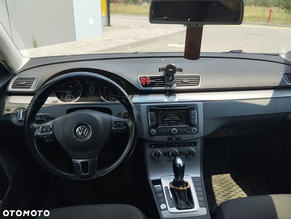 Volkswagen Passat 2.0 TDI Comfortline DSG - 7