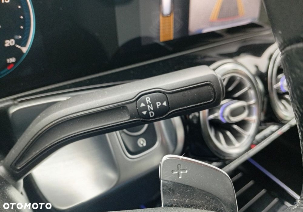 Mercedes-Benz GLB - 35