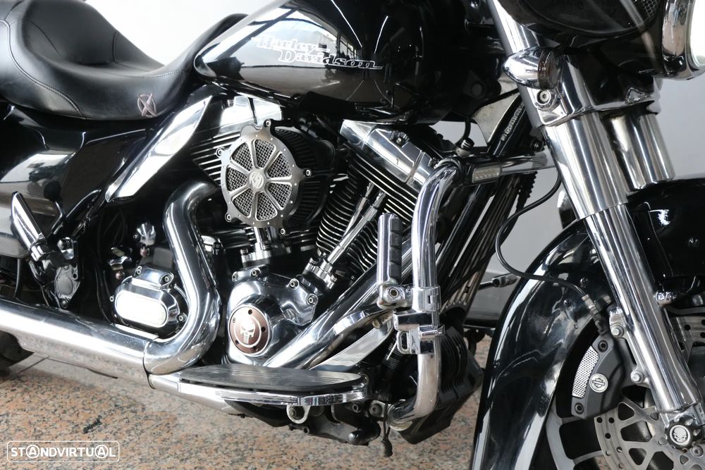 Harley-Davidson Street Glide - 9
