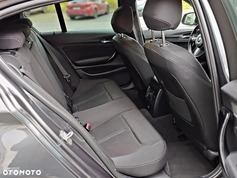 BMW Seria 1 120i GPF Advantage sport - 32