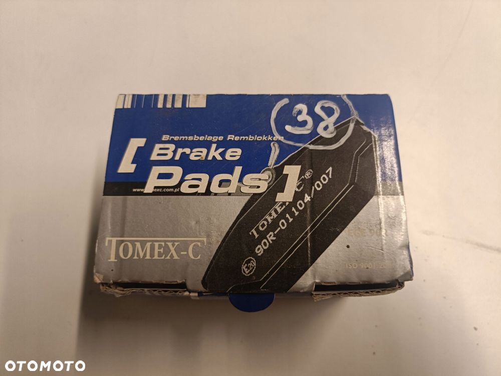 KLOCKI HAMULCOWE Łada Nova PRZEDNIE _ przód VWA 20166 - 1