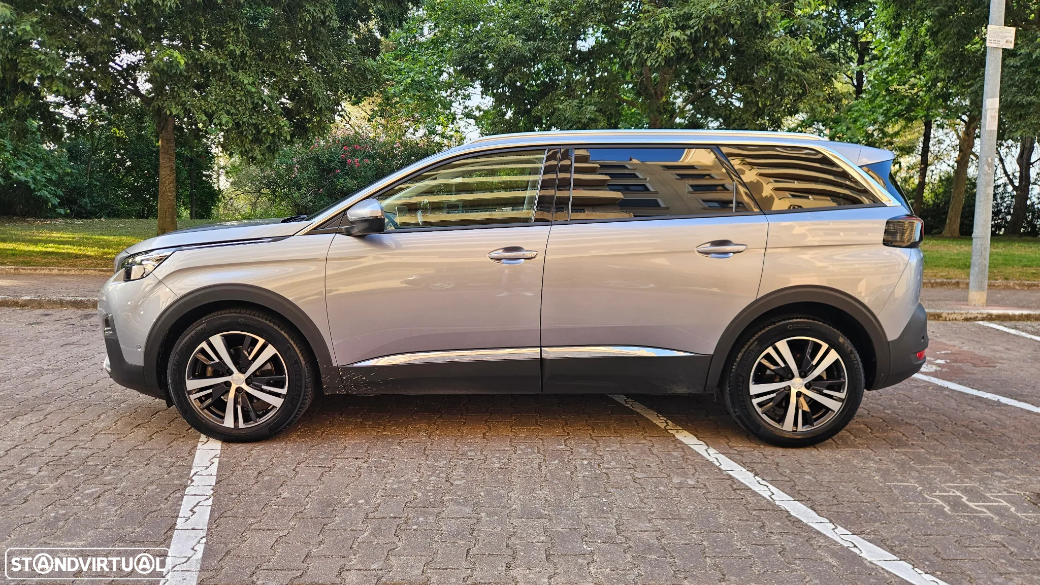 Peugeot 5008 1.5 BlueHDi Allure Pack EAT8 - 8