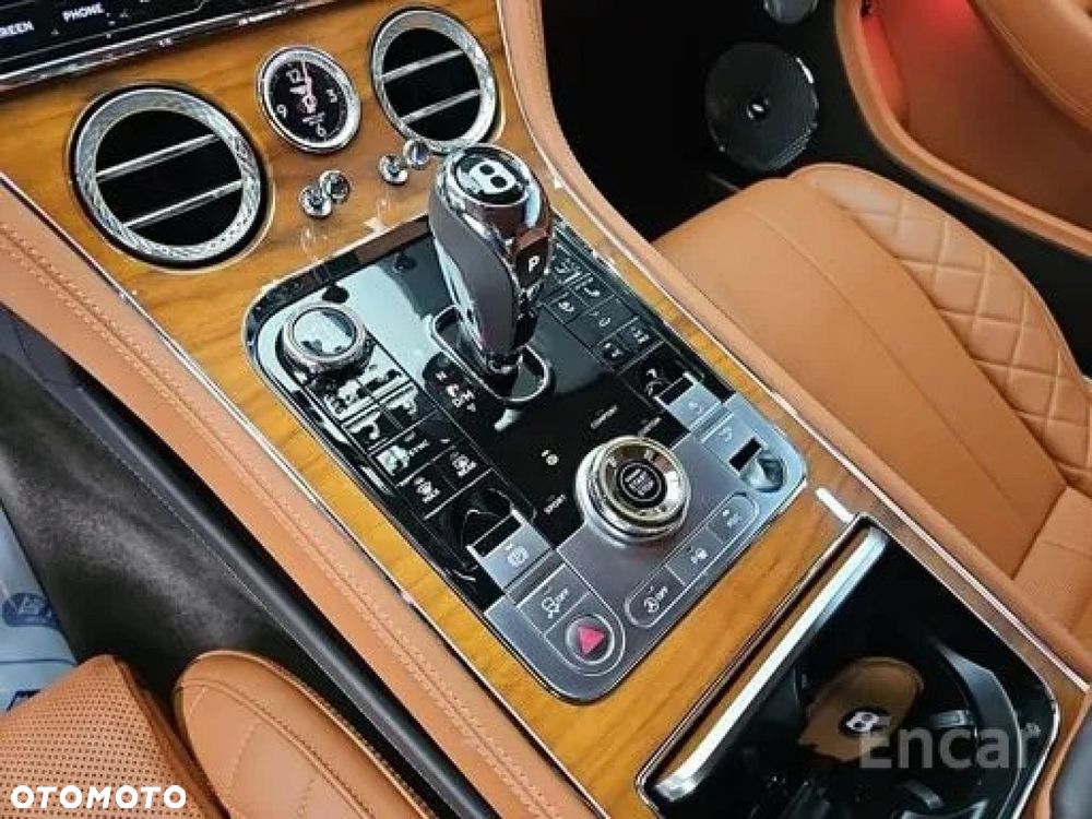 Bentley Continental GT - 10