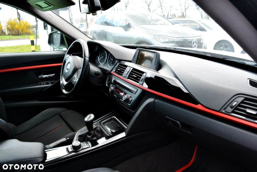 BMW 3GT 318d Modern Line - 27