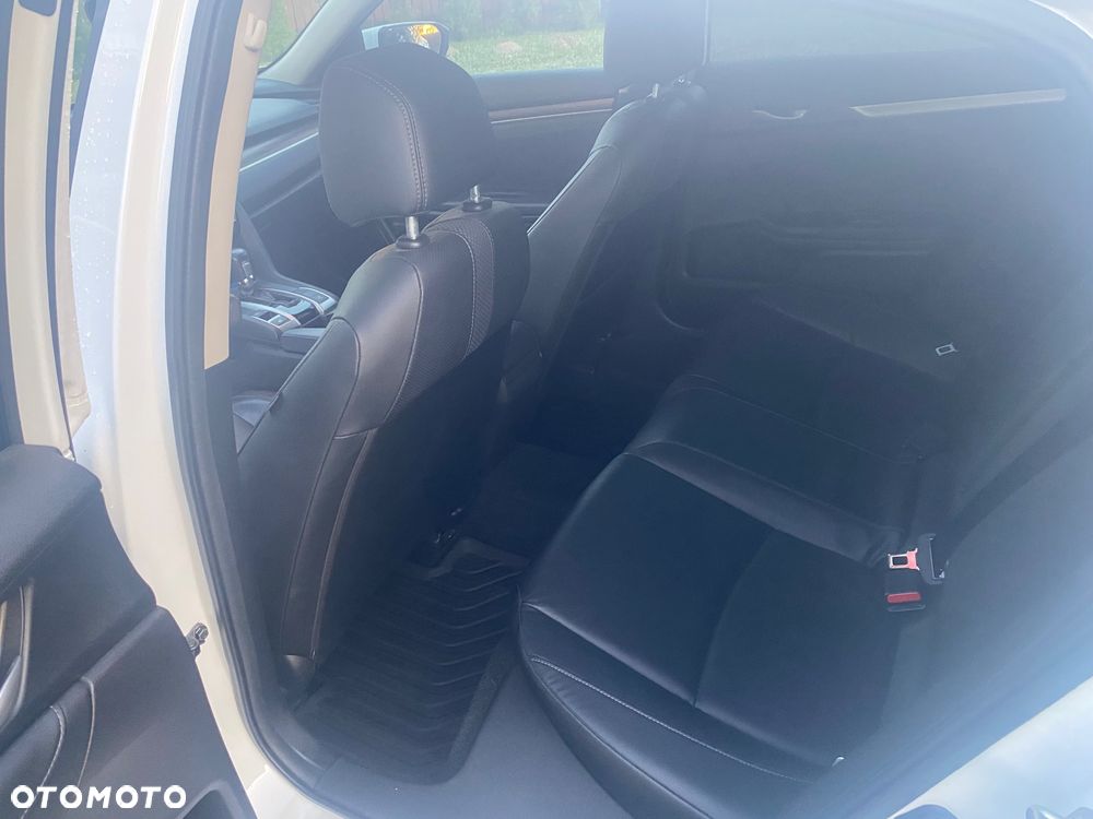 Honda Civic 1.5 i-VTEC Turbo CVT Executive - 13