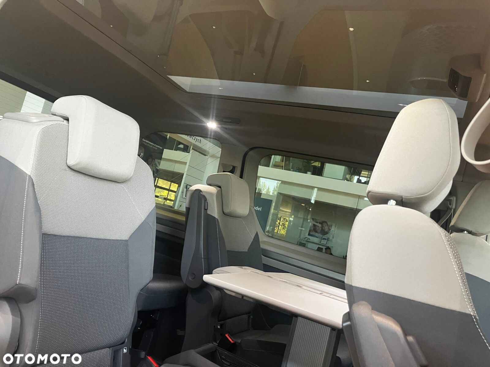 Volkswagen multivan 2.0 TDI 150 KM 7-DSG FWD L1 - 19
