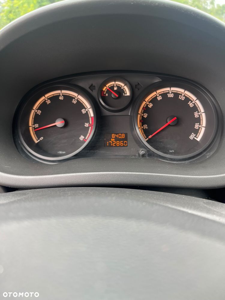Opel Corsa 1.2 16V Essentia - 2