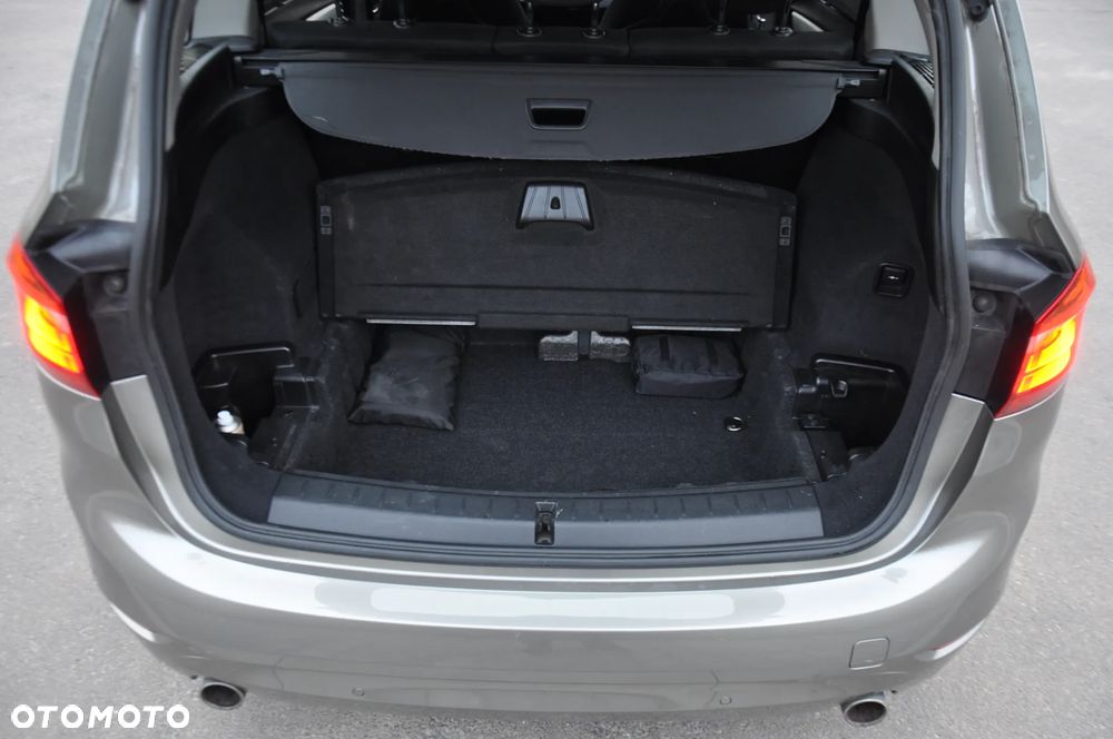 BMW Seria 2 220d Gran Tourer Advantage - 33