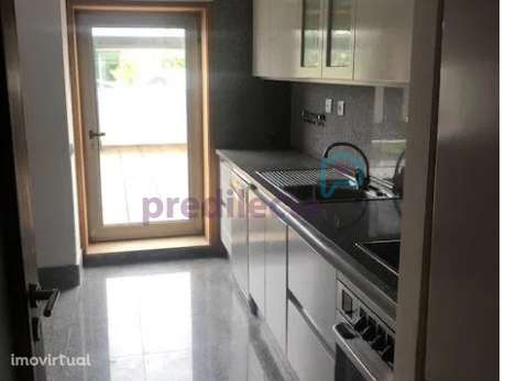 REF3224 -  T1 c/terraço  ao Hosp. S. João - Grande imagem: 3/13