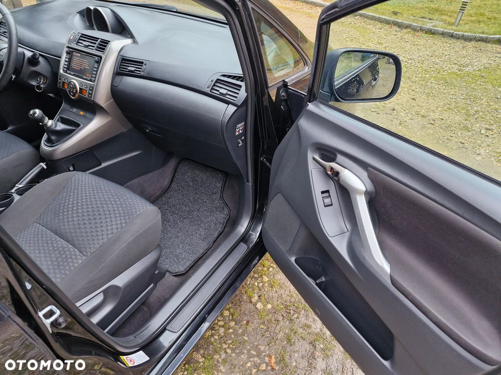 Toyota Verso 1.8 7-Sitzer Skyview Edition - 21