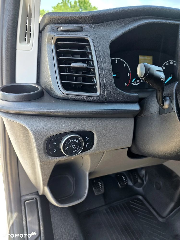 Ford FORD TRANSIT CUSTOM 2,0 TDCI 130 KONNY L1H1 KLIMA LEDY GWARANCJA BOGATE WYPOSAŻENIE - 17