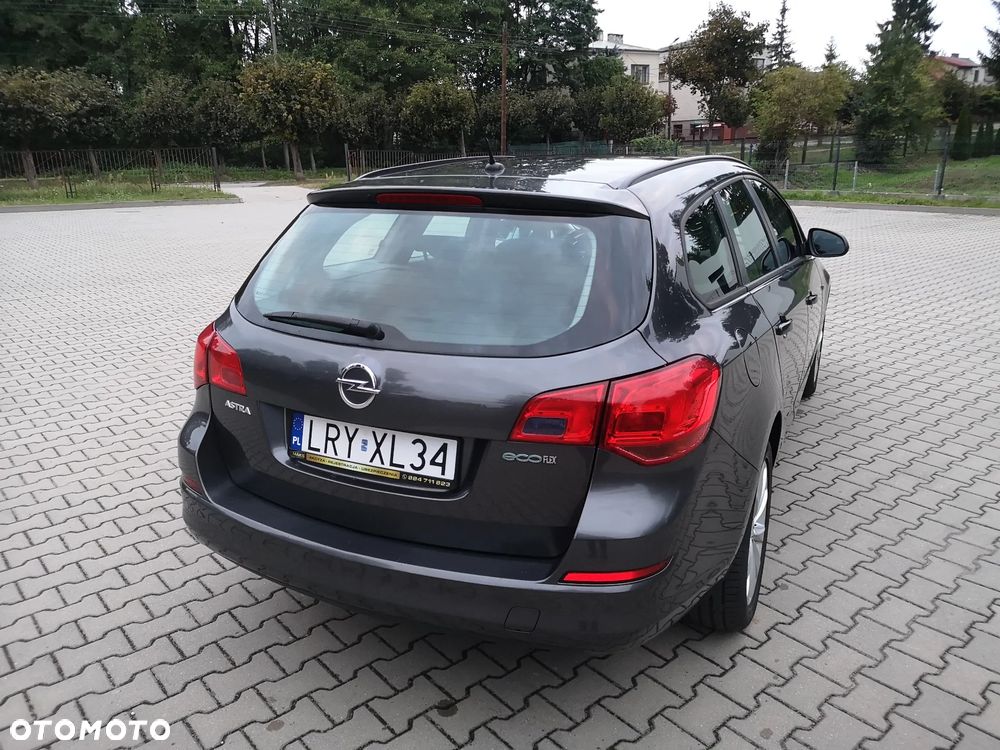 Opel Astra 1.4 ecoFLEX Sport - 27