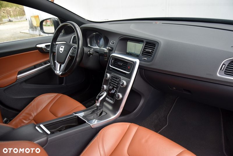 Volvo V60 D4 Drive-E Summum - 34