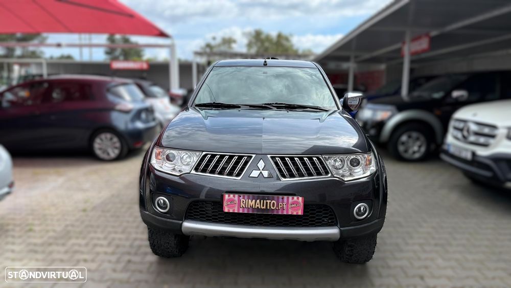 Mitsubishi L200 2.5 DI-D CD Invite CC 4WD - 19