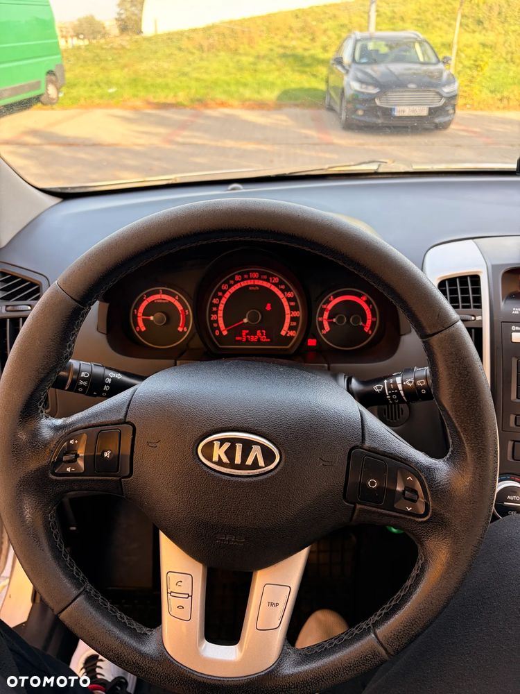 Kia Ceed 1.6 Crdi Optimum + - 17