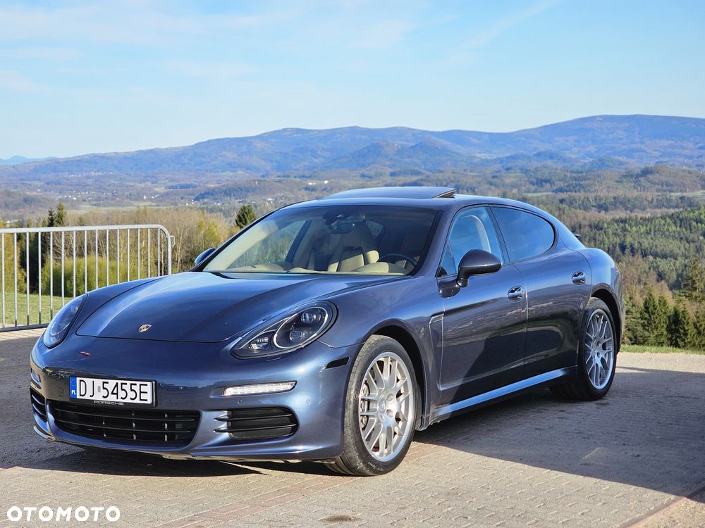 Porsche Panamera - 5