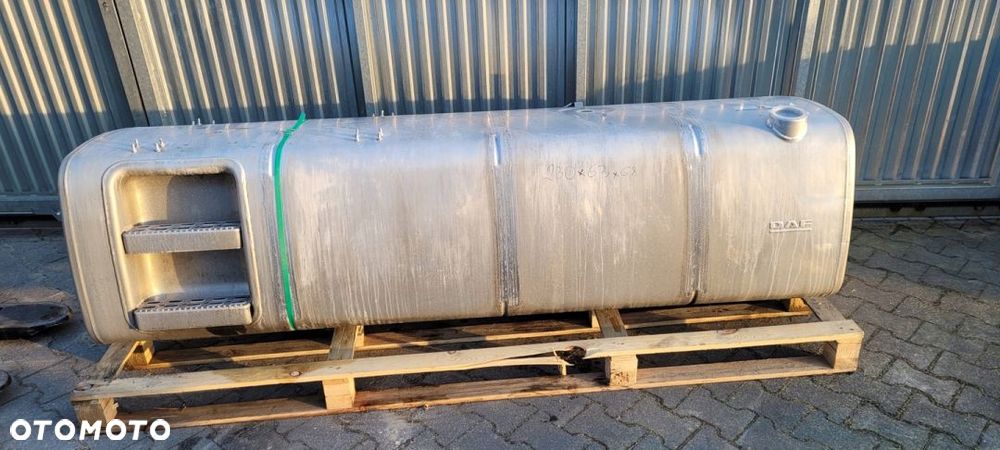 ZBIORNIK PALIWA XF 106 1944800 845L - 1
