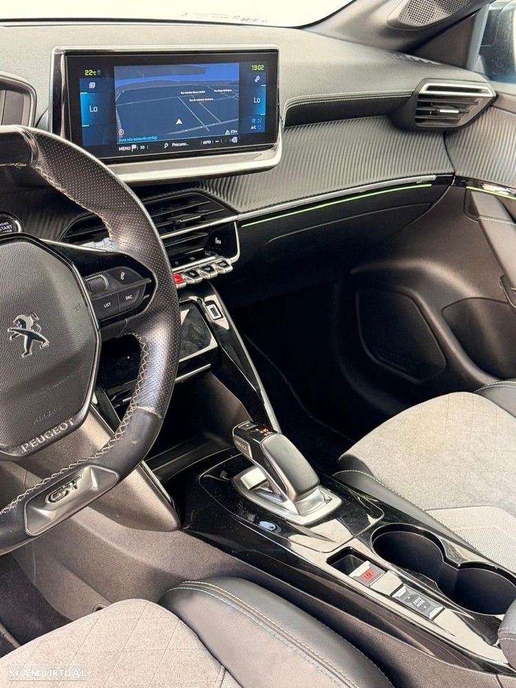 Peugeot e-208 GT - 9