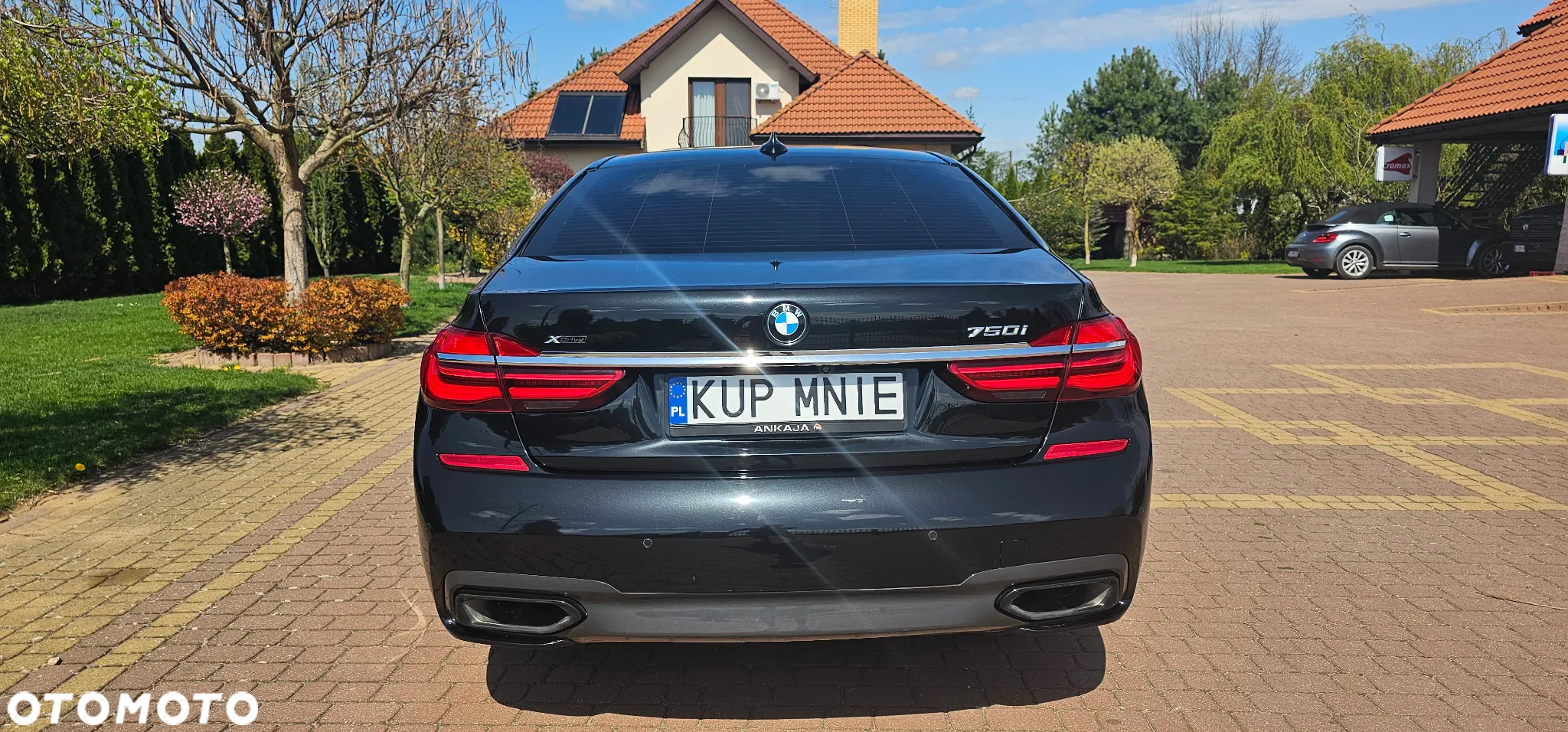 BMW Seria 7 750i xDrive - 28