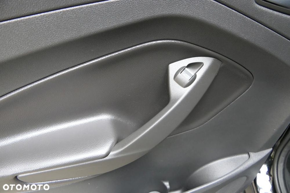Ford Kuga 1.5 EcoBoost 2x4 ST-Line - 34