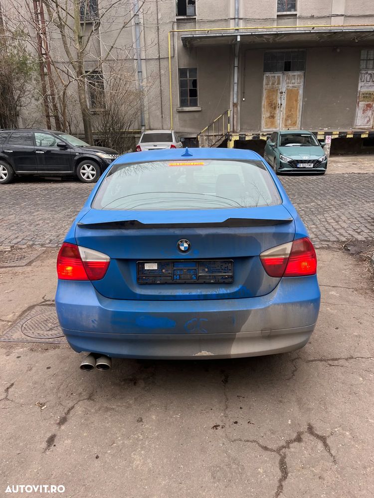 Dezmembrez Bmw Seria 3 E90 2007 320i N46B20B M packet benzina - 3