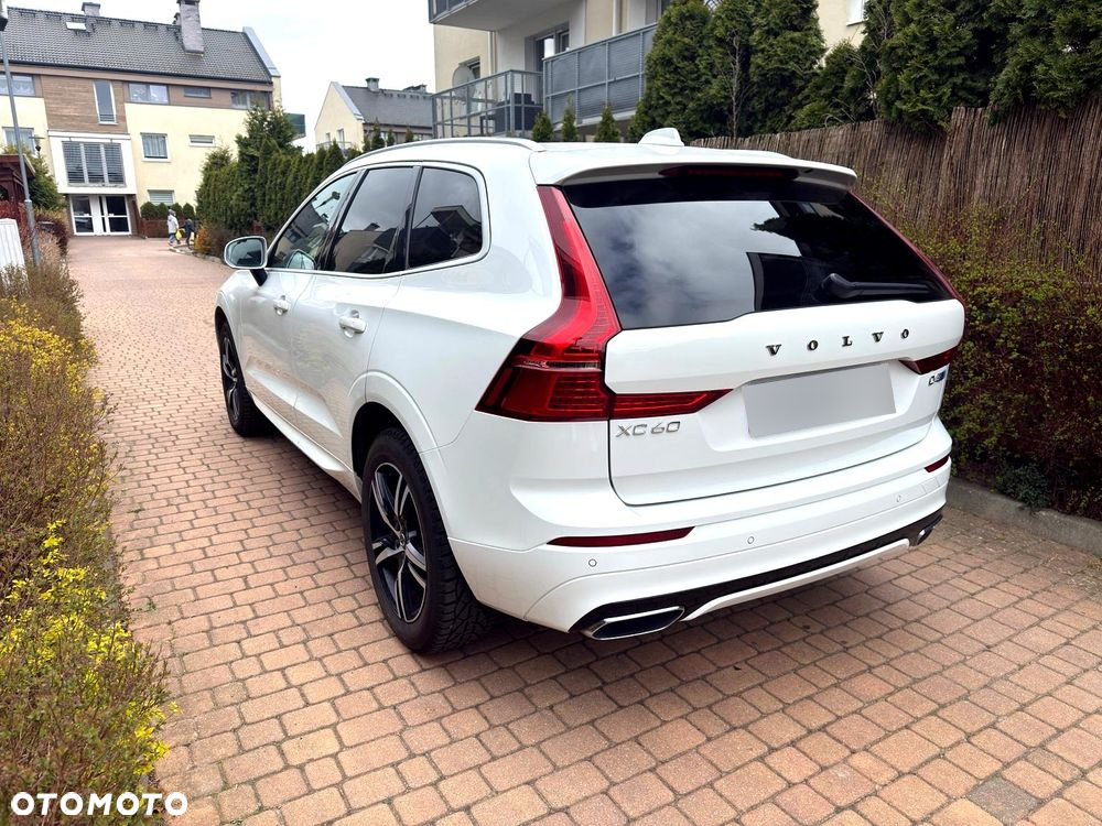 Volvo XC 60 D4 AWD R-Design - 2