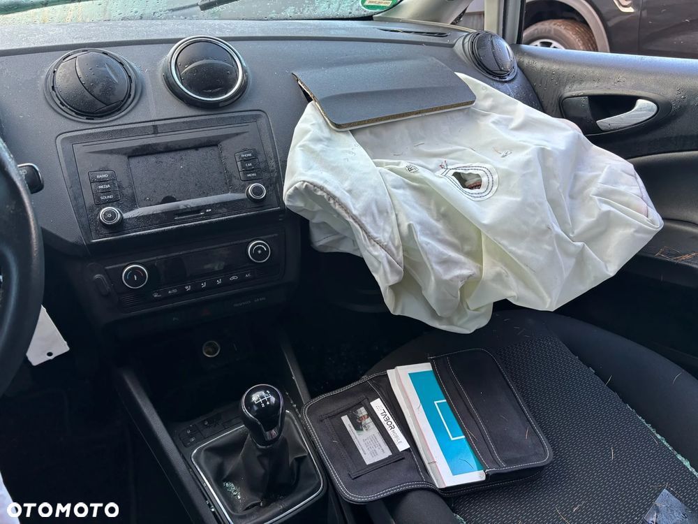 Seat Ibiza SC 1.2 TSI CONNECT - 16