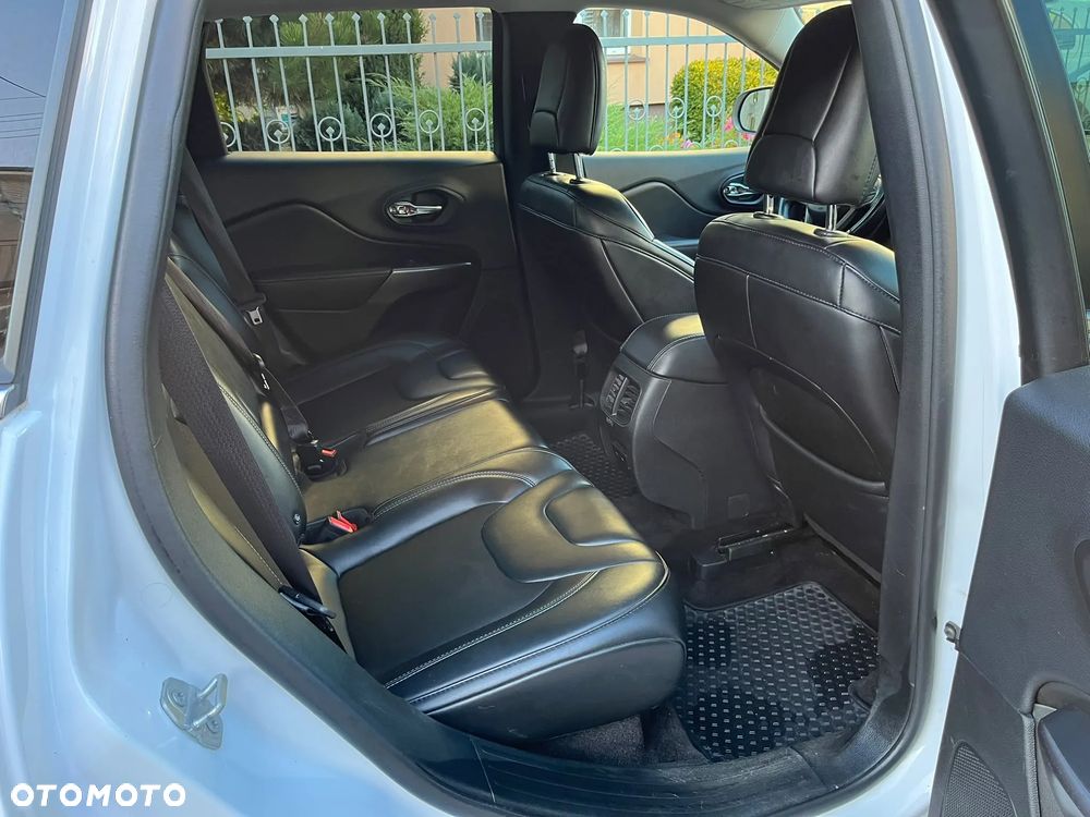 Jeep Cherokee - 7