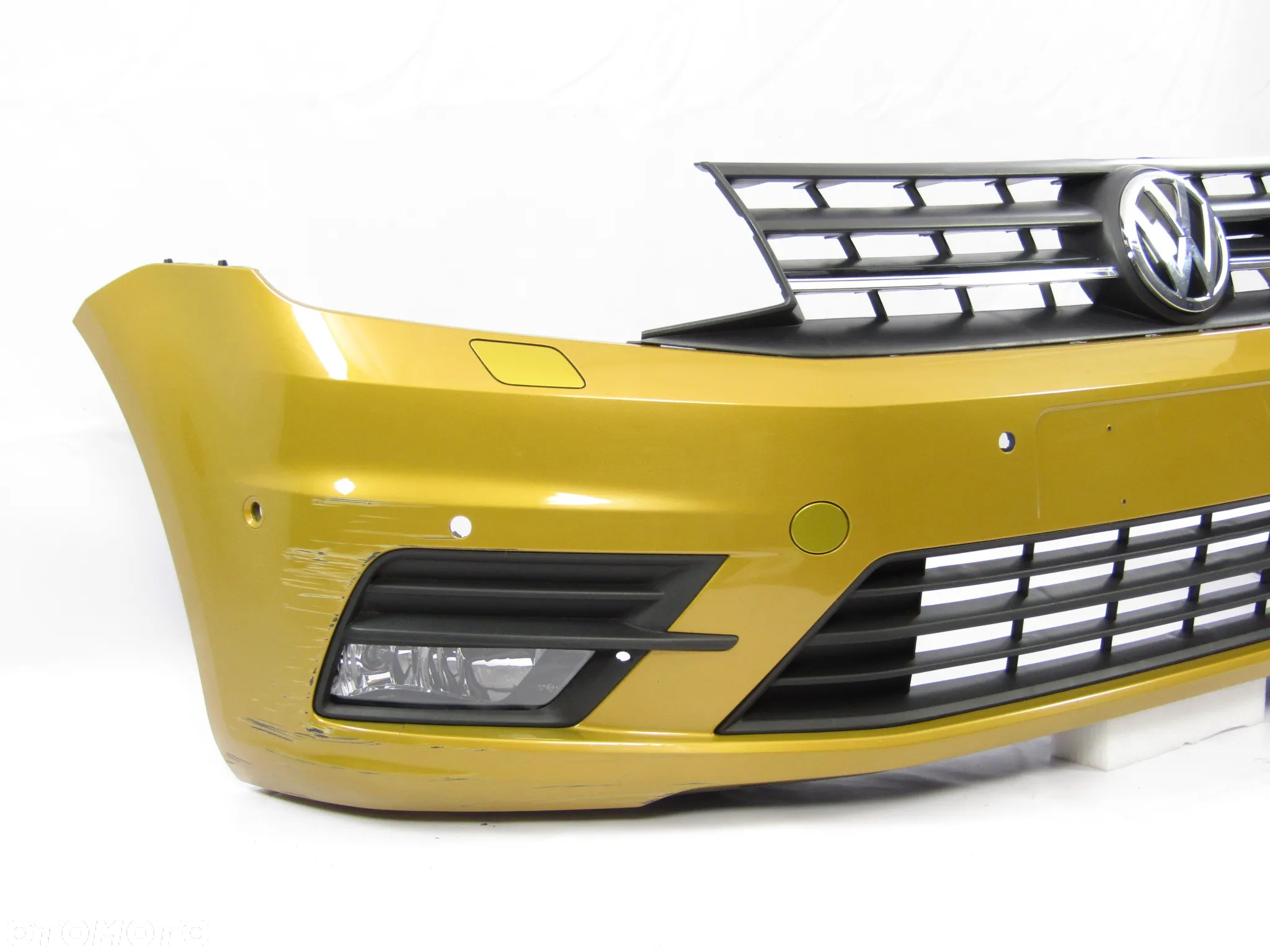 Zderzak przedni VW Caddy LIfe 15 - 20 Sprysk. / Pdc-6 Lakier LR1X - 14