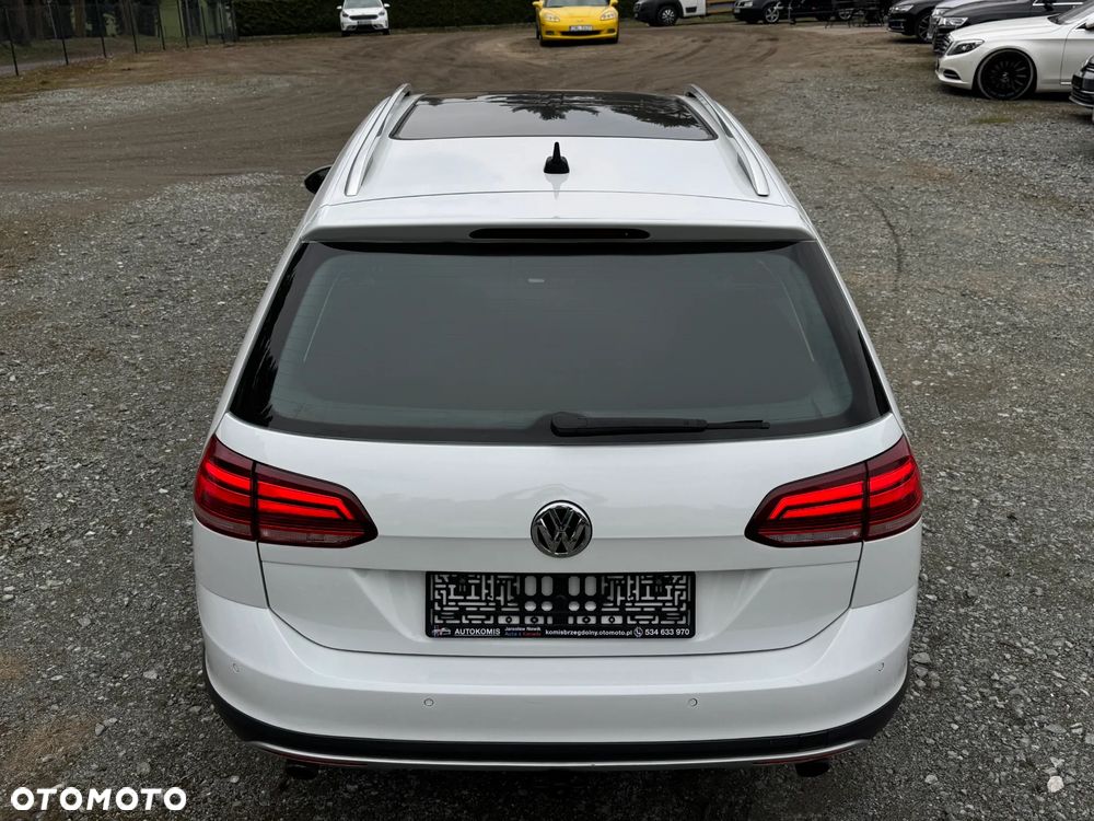 Volkswagen Golf - 11