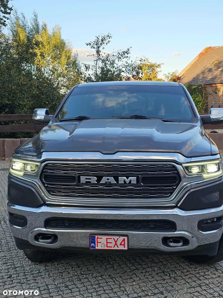 Dodge RAM 1500 5.7 4x4 - 8