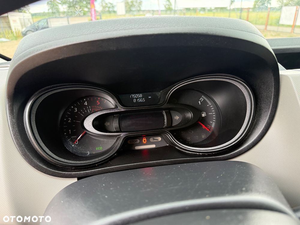Renault Trafic - 23