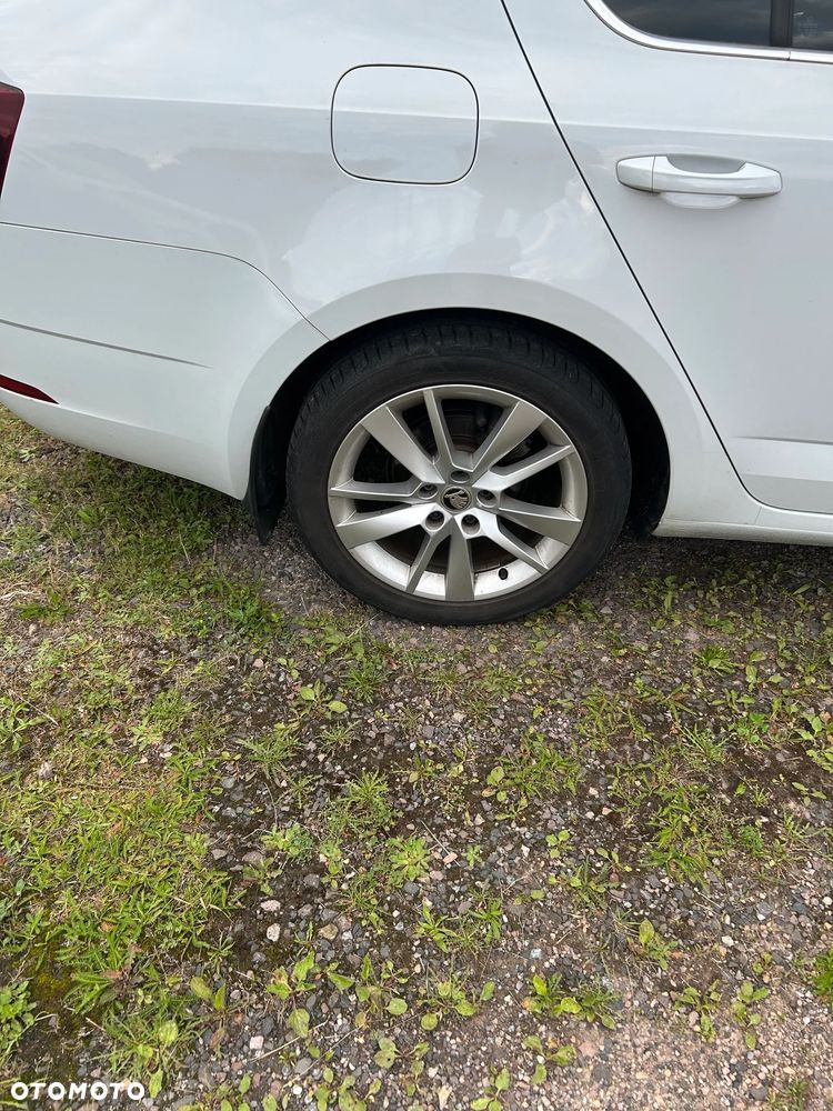 Skoda Octavia 1.5 TSI ACT Style - 4