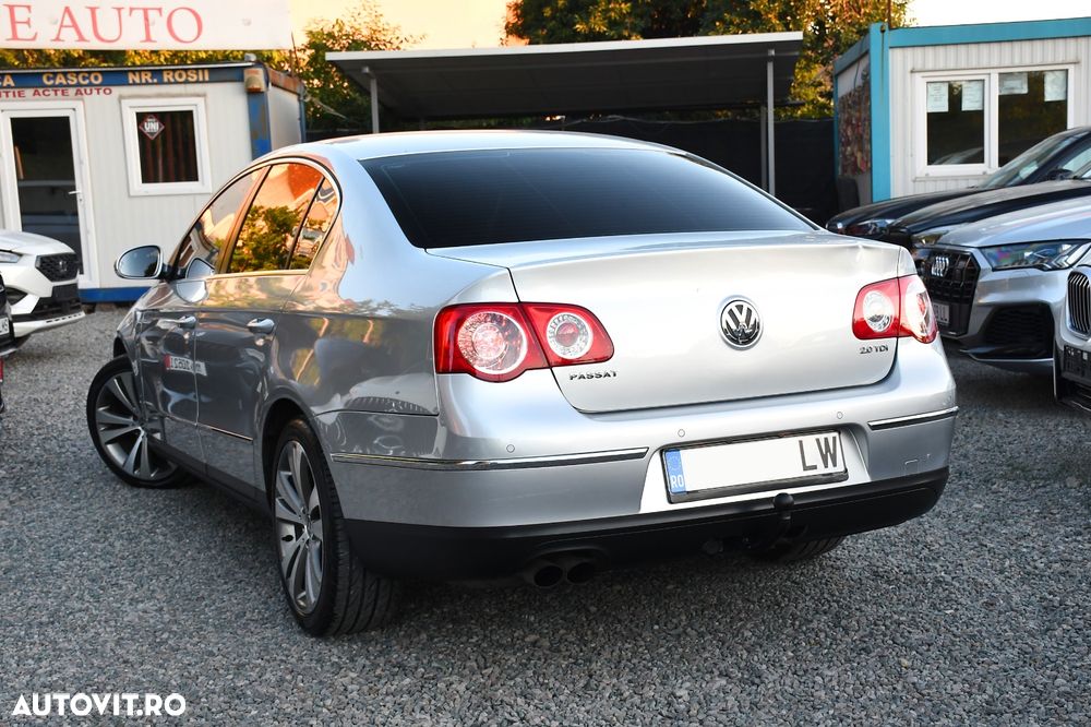 Volkswagen Passat 2.0 TDI DPF DSG Highline - 4