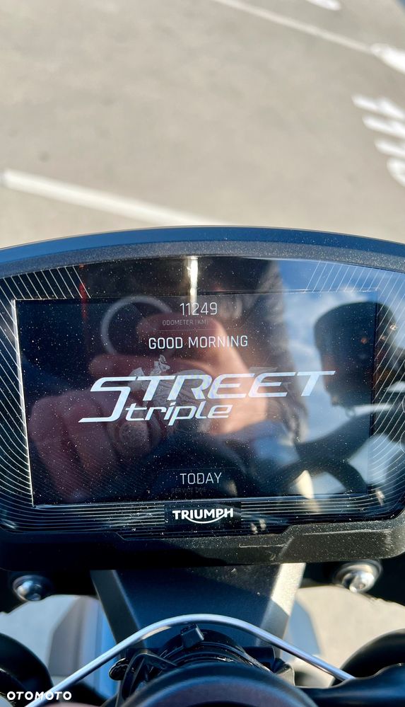 Triumph Street Triple - 14