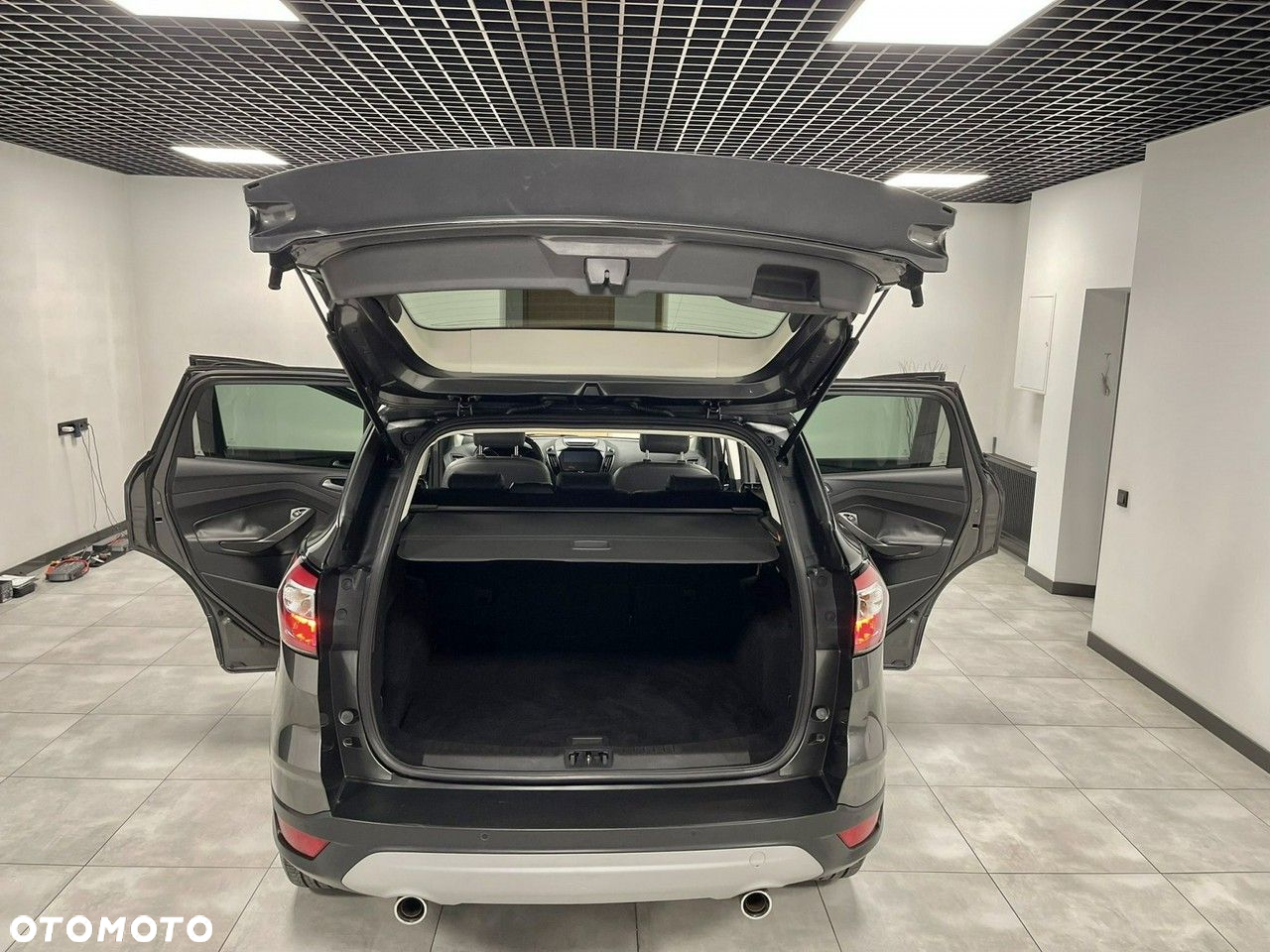 Ford Kuga 2.0 TDCi 4x4 Individual - 36
