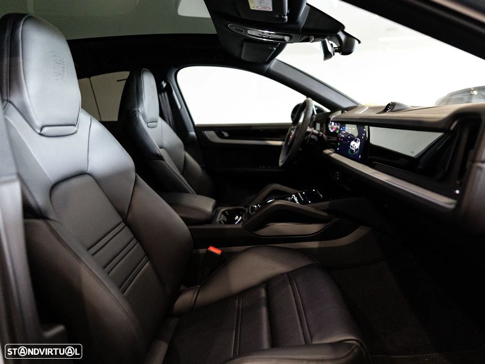 Porsche Cayenne Coupé E-Hybrid - 47