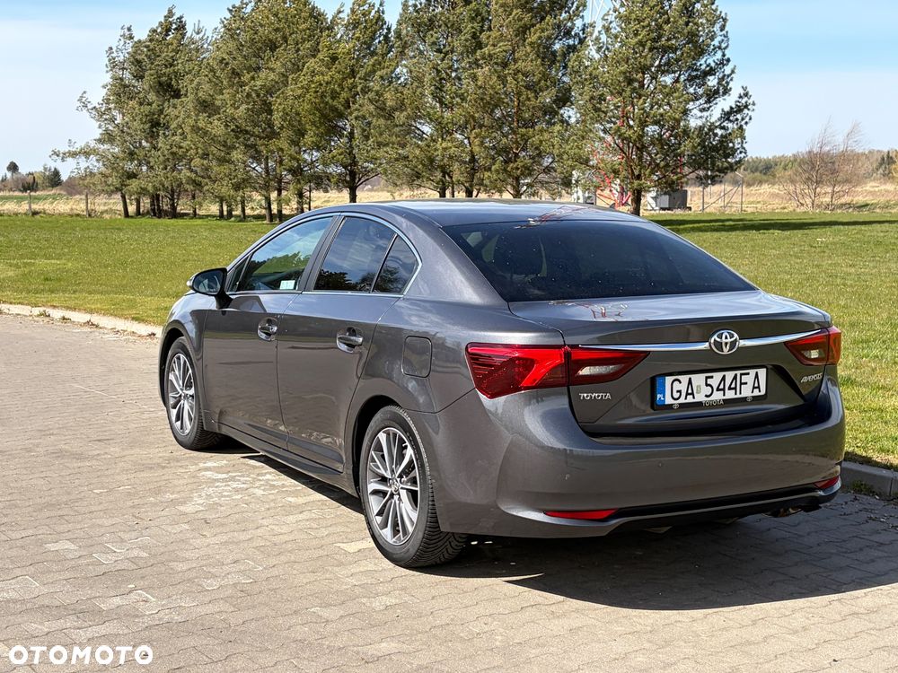 Toyota Avensis 1.8 Prestige - 17