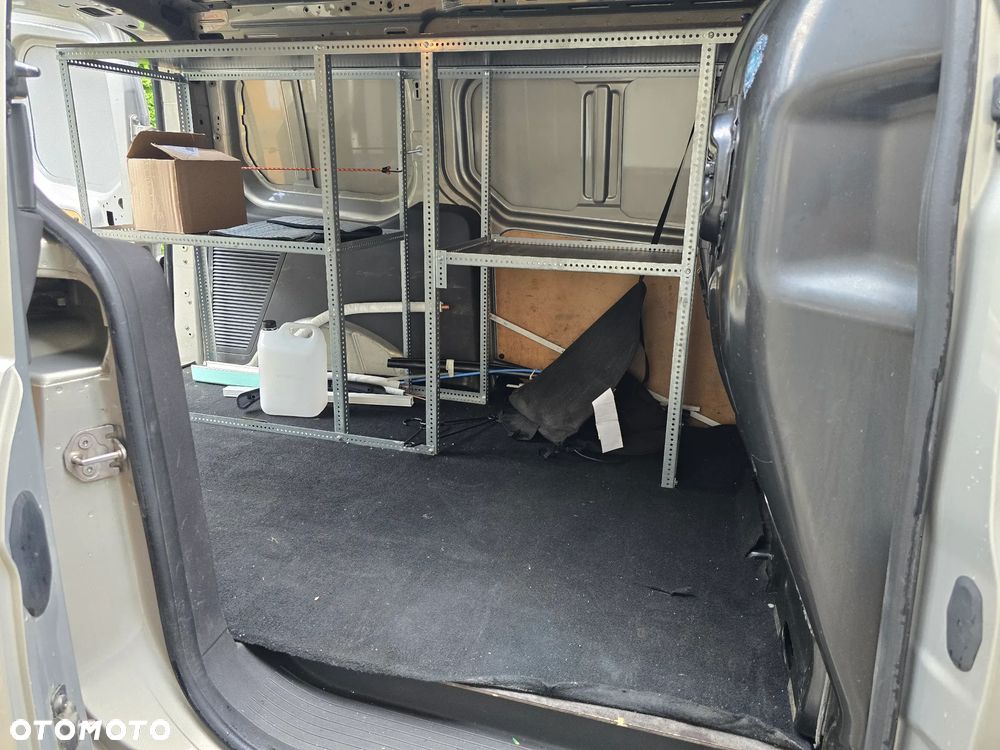 Ford TRANSIT CONNECT - 6