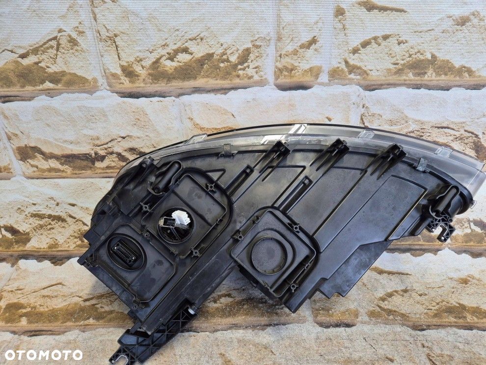 Reflektor Przód strona prawa Seat Alhambra (Mk2) xenon skrętny - 4