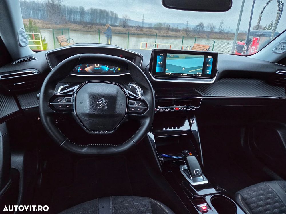 Peugeot 2008 1.5 BlueHDI 130 S&S EAT8 GT - 18